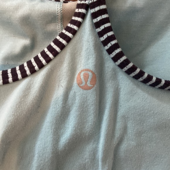 Lululemon size 4 tank top - Picture 3 of 5